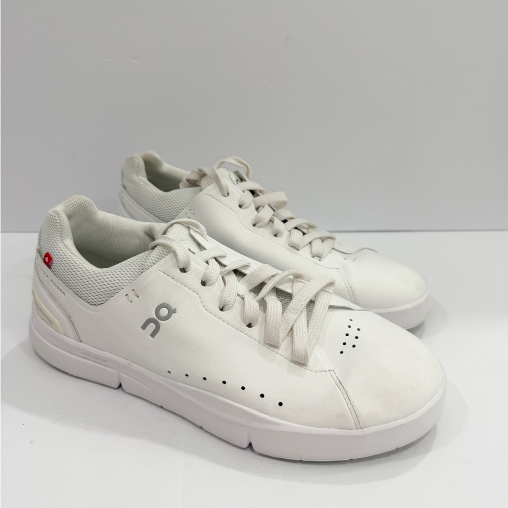 On Running The Roger Advantage Women’s Shoes